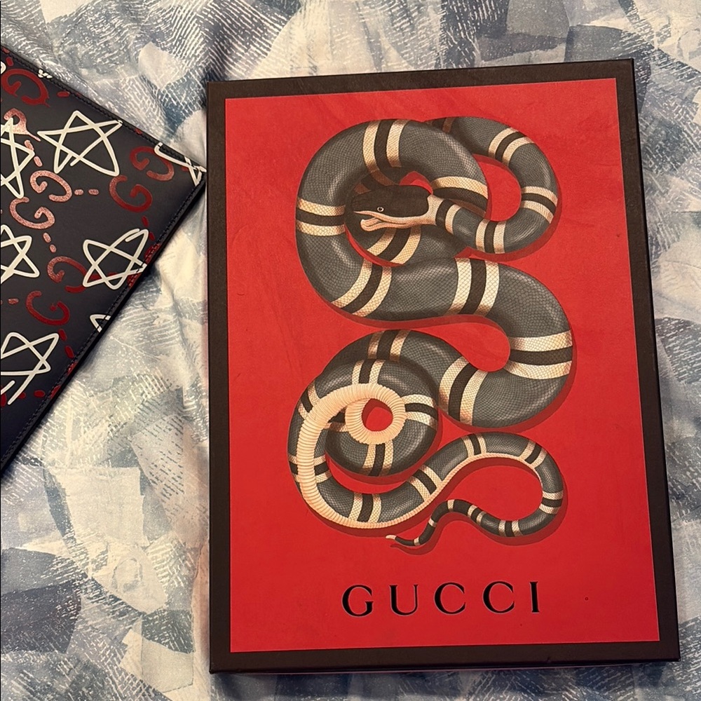 Gucci Pouch - Picture 5 of 5